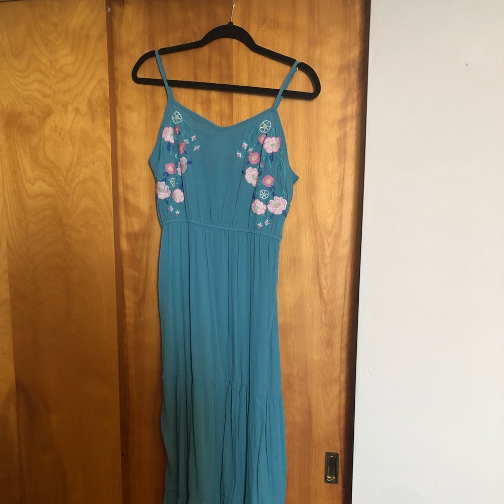 Time and Tru Maxi Dress